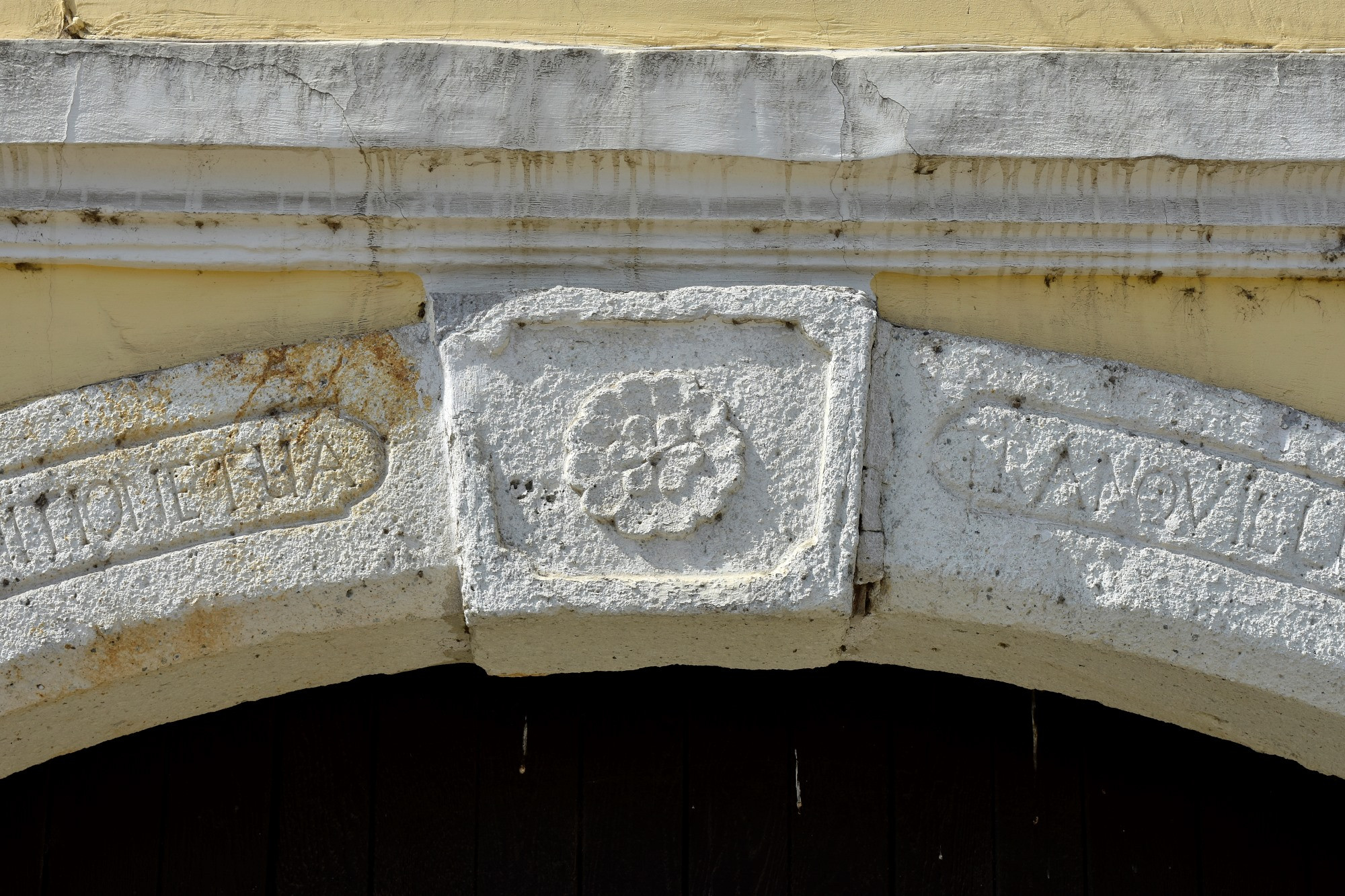 Kapu boltív részlete